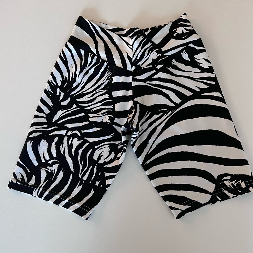Divino Corpo zebra bike shorts